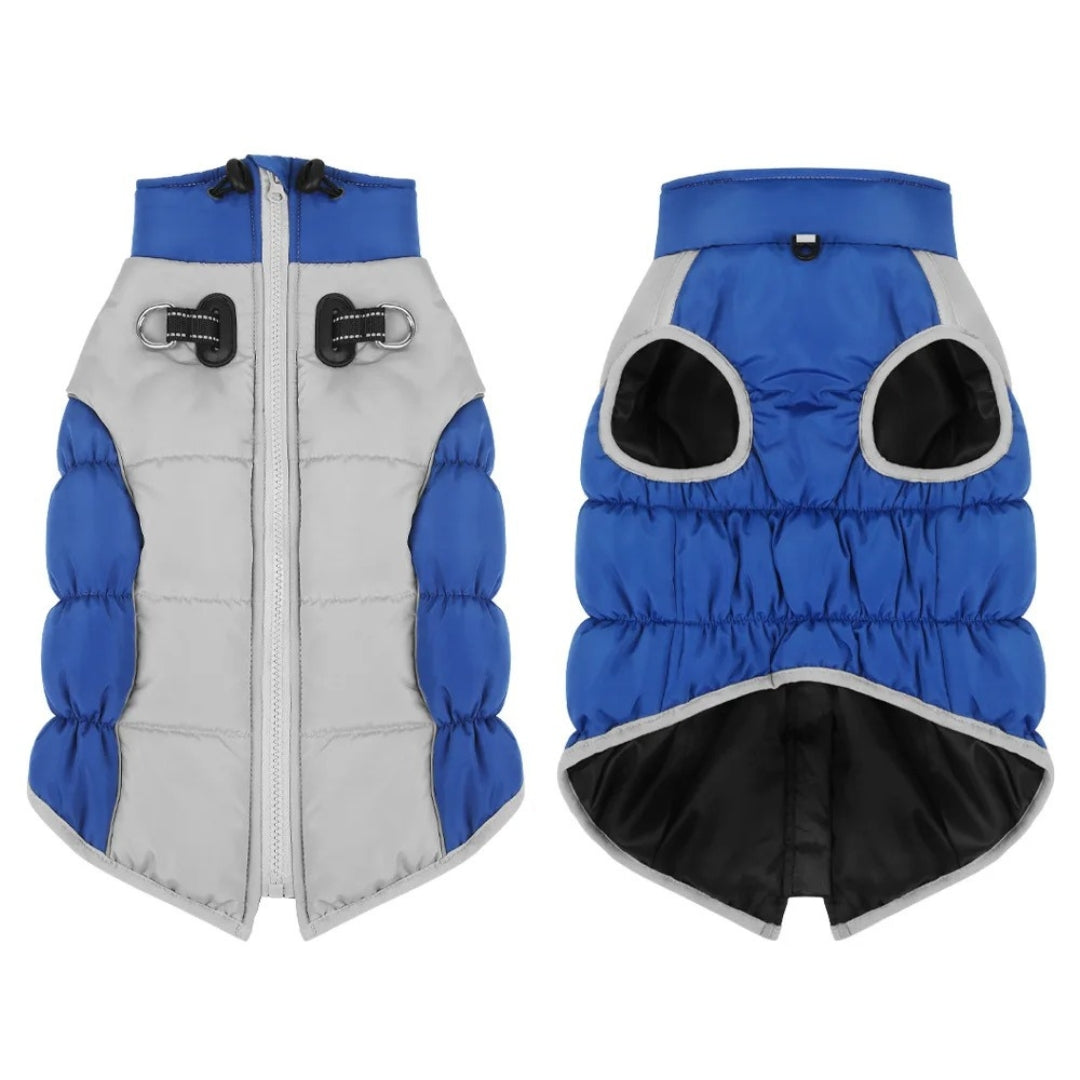 Warme Hundejacke in Blau und Grau, wasserabweisend, mit Reißverschluss und reflektierenden Details. Perfekt für kalte Wintertage.