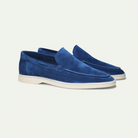 Blaue Wildleder-Loafer für Herren, stilvoll und bequem. Perfekt für Freizeit und Büro. Hochwertige Herrenschuhe, modisch und elegant.