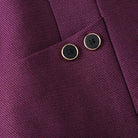 Lila Blazer mit eleganten schwarzen Knöpfen, strukturierter Stoff, modisches Design, ideal für Business- und Freizeitkleidung.