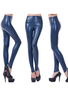 Damen-Leggings in glänzendem Blau, hoch tailliert, figurbetont, ideal für Mode, Fitness und Freizeit. Perfekt kombinierbar mit High Heels.